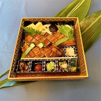 月見すしの［うなちらし］